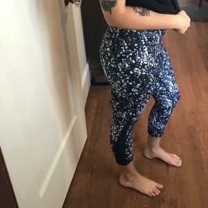 Zella Splatter Capri Length Workout Tights